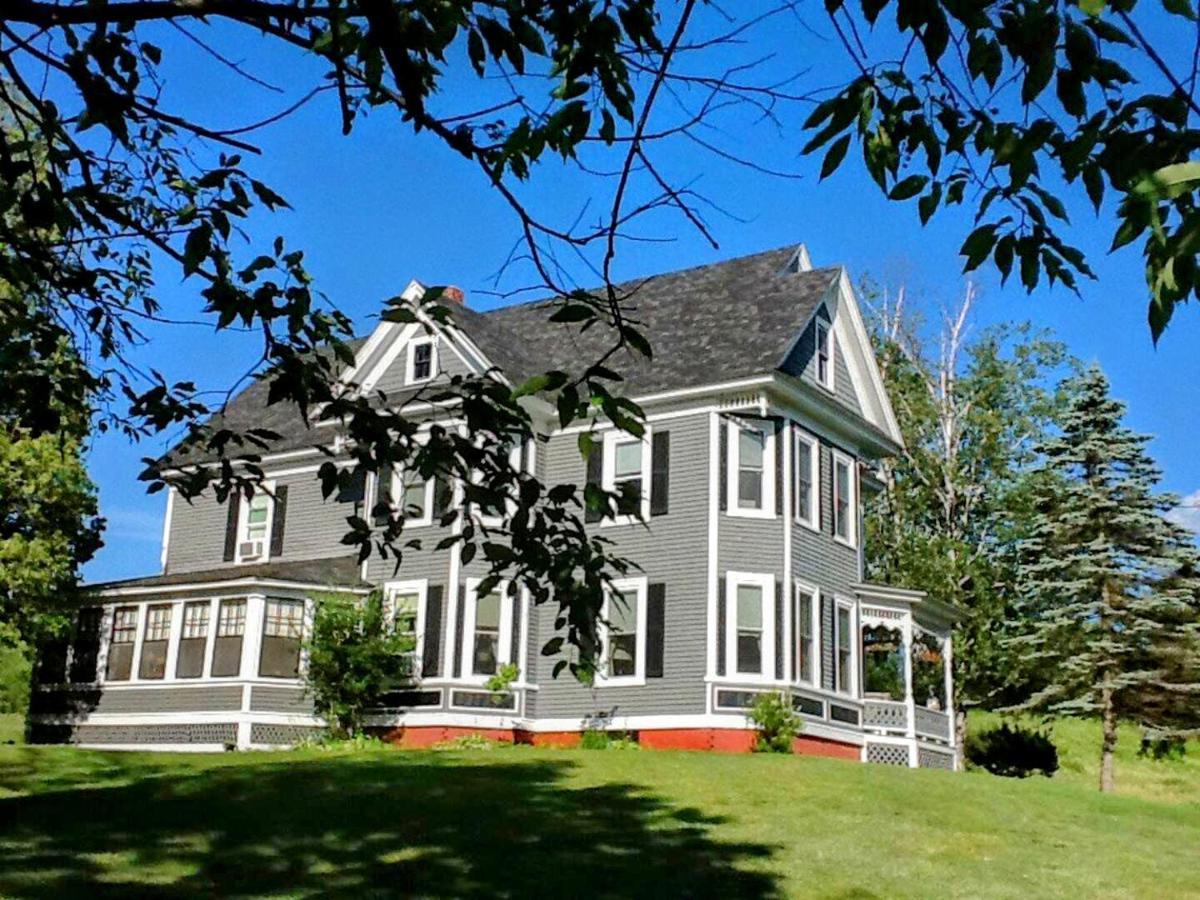 Private 2 Bedrooms And 1 Bathroom In Grand Victorian Home In The Heart Of The Whiite Mountains! Great Host Whitefield Buitenkant foto